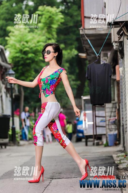 爱丝：柔软少女的‘原图’告诉你，柔软也可以很坚韧！