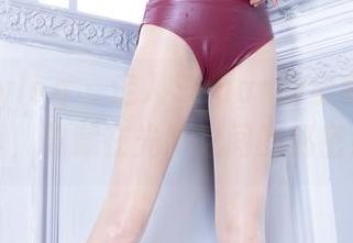 Beautyleg - 走入Syuan的全套黑丝写真，隐藏在光影之间的秘密！