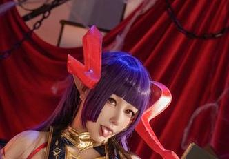 狐狸巫女图包炸裂：KANEKO咔喵带你高清解锁不一样的幻想！