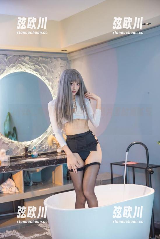 Luisa_零纱的cos剧情，照片里的细腻与狂野