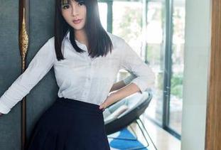 TuiGirl推女郎 - 深夜偷偷翻阅何何夕的内衣，高清原图真是让我满脸通红！