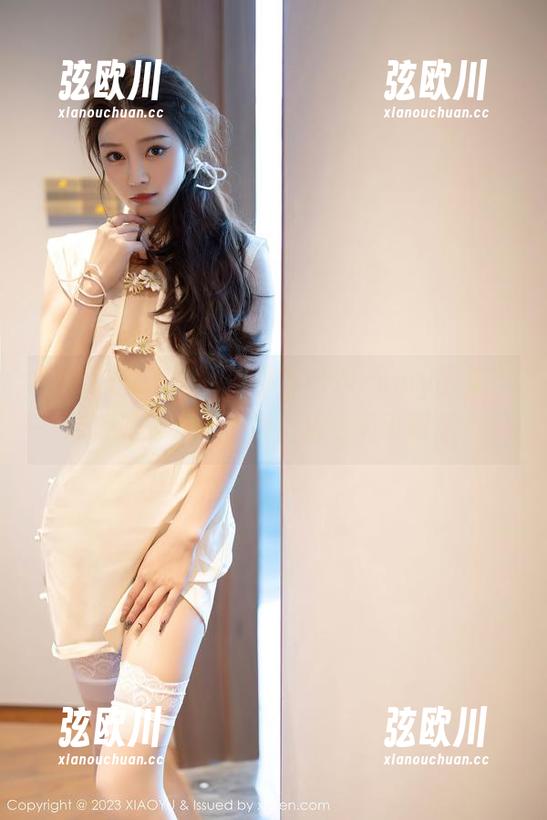 XIAOYU语画界 - 小蛮妖Yummy图集：泳池派对的每一瞬，超级吸引眼球！