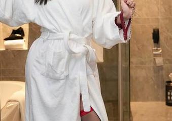 Xiuren秀人网 - Demon瑶瑶女神合集：看过后我都开始想她的生活了！