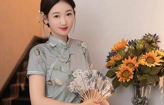 Xiuren秀人网 - 海边见真章：伍晓丽Shirley无圣光写真，美图中的小秘密