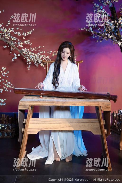 Xiuren秀人网 - 王馨瑶yanni的厦门旅拍：一部高清的“晒幸福”图册，光线太会调皮！