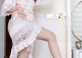 Xiuren秀人网 - 软软酱的修女写真：不只是纠结的信仰，还有点小幽默！