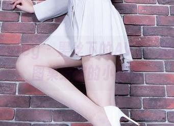 beautyleg - 黑丝下的AVY：她的私房图集给你的小惊喜