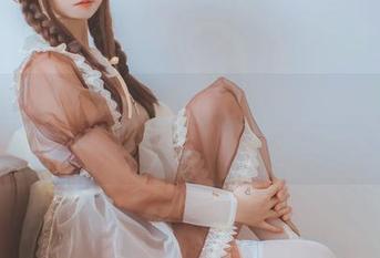 沉浸在coser衣衣的夏日中，原图下载后瞬间开启“夏天模式”！