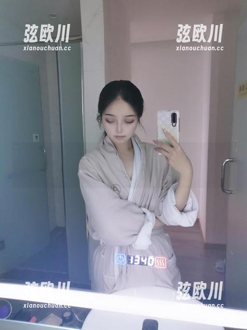 油亮的欲望：eloise软软全套作品下载一次满足！
