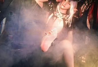 伊喵_Master和她的粉色故事——让图库写真变得俏皮