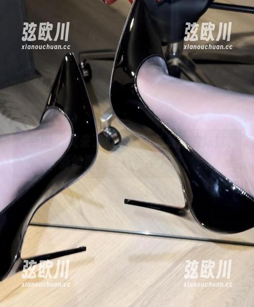 微密圈 - 又来了！保守的二舅妈的妹妹，新的图片更新停不下来。