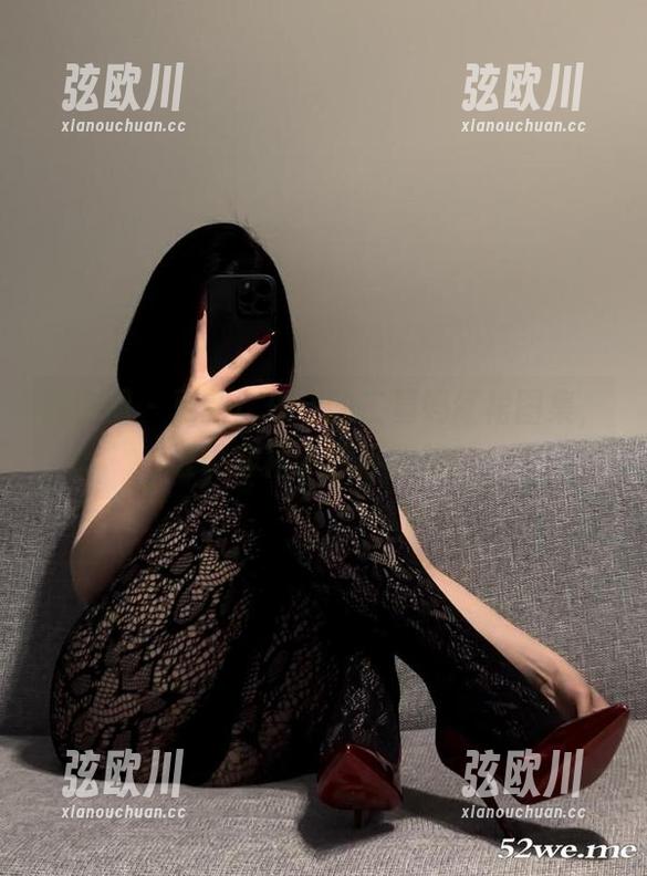 微密圈 - 更新！保守的二舅妈红裙图集，谁说穿裙子就不能跑？