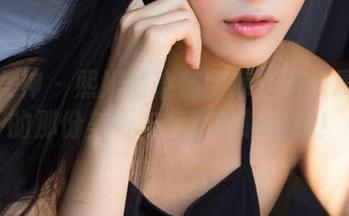 克拉女神 - 熙妍的瑜伽图库：下载属于你的那份美好与专属的轻松感！