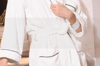 克拉女神 - 赵雨静：学妹的私拍图包，唤醒我内心的小鹿乱撞