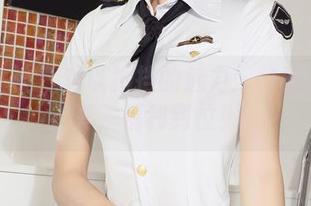 克拉女神 - 难以抵挡的魅力：雅楠护士写真，福利到位！