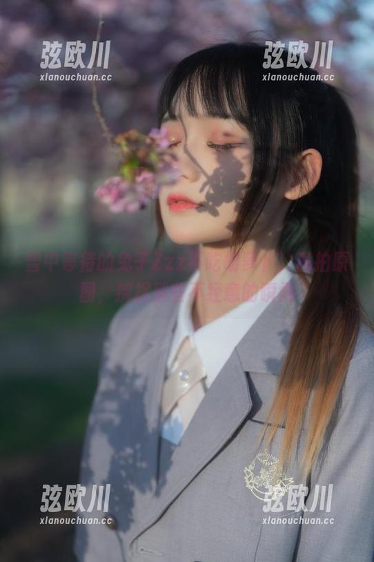 雪中等待的兔子Zzz不吃胡萝卜，私拍原图，捕捉那些不经意的瞬间