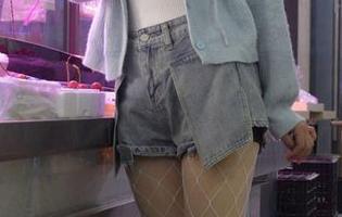 初夏女神 - 全套桃园姐妹的双双风格：美丽与幽默齐飞，让人欲罢不能！