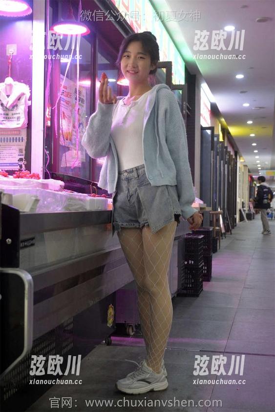 初夏女神 - 全套桃园姐妹的双双风格：美丽与幽默齐飞，让人欲罢不能！