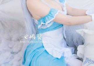 喵糖映画资源：浴室体操服，‘洗’出一个新高度，边洗边练绝对是未来趋势！