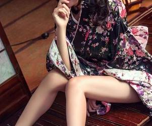 头条女神 - 想知道什么叫美图？看看周思超的美足，你绝对不会失望！