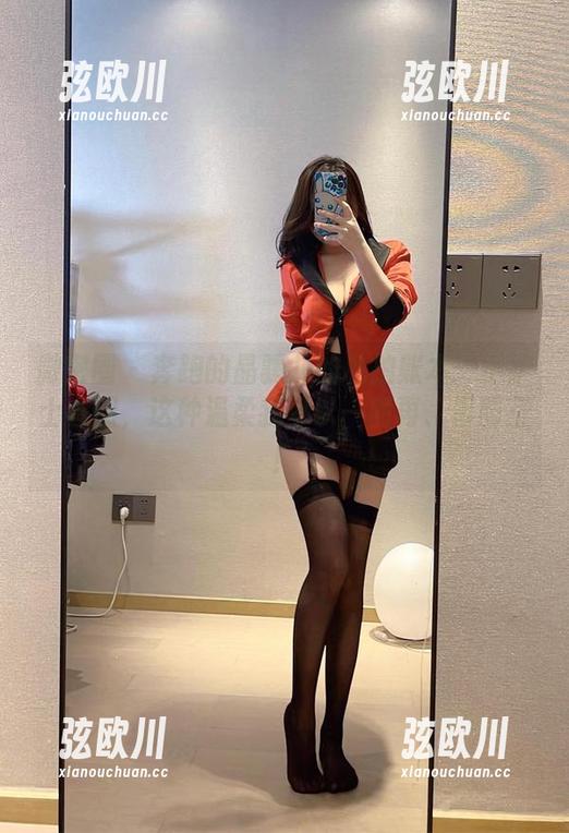微密圈 - 奔跑的晶骡儿的私拍账本：小护士套图，这种温柔我可以一而再、再而三！