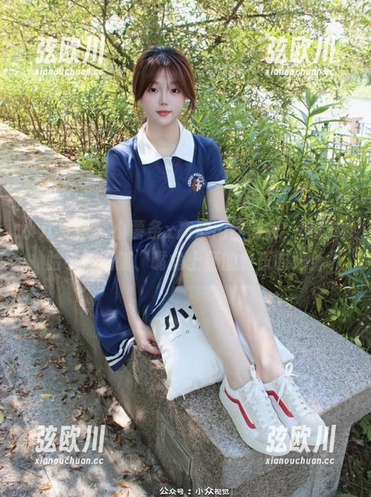 小众视觉 - 小薯条x高清肉丝图包，带你体验手指油腻、嘴角上扬的快乐时光！