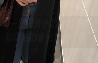 微密圈 - 一起揭开小芯酱的圣诞写真，私拍背后的秘密似乎太甜了