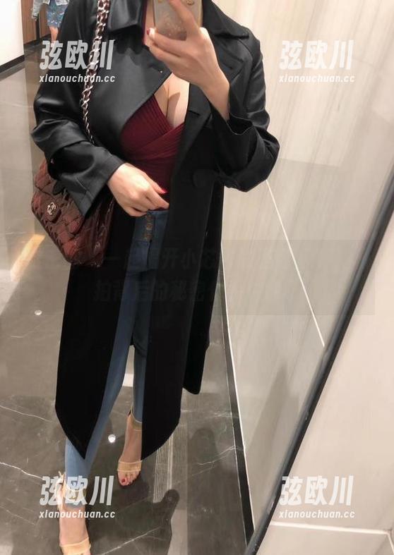 微密圈 - 一起揭开小芯酱的圣诞写真，私拍背后的秘密似乎太甜了