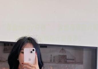 微密圈 - “张鑫baby白色”，这组高清照片简直是白色的极致，感觉在云端漫步。