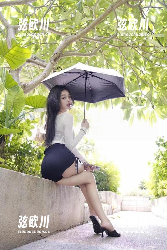 微密圈 - 短裙迷人的诱惑——看徐珺大哥的私拍套图！