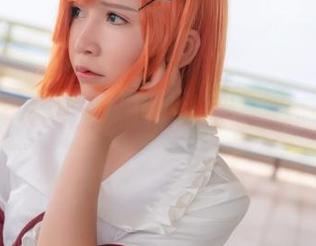 全套写真预警：抱走莫子的浴室探险，水温刚好！