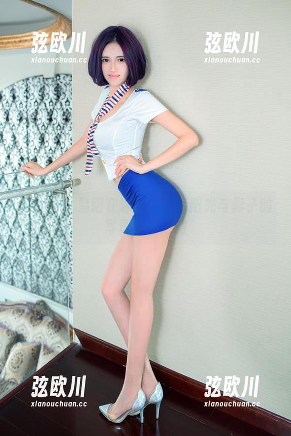 推女郎 - 易阳在泳池—一场阳光与影子的写真图包之旅