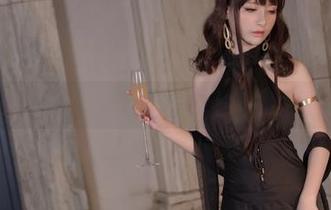 网盘大促销：星野saori的碧蓝航线写真免费放送，爱宕高雄强势来袭！