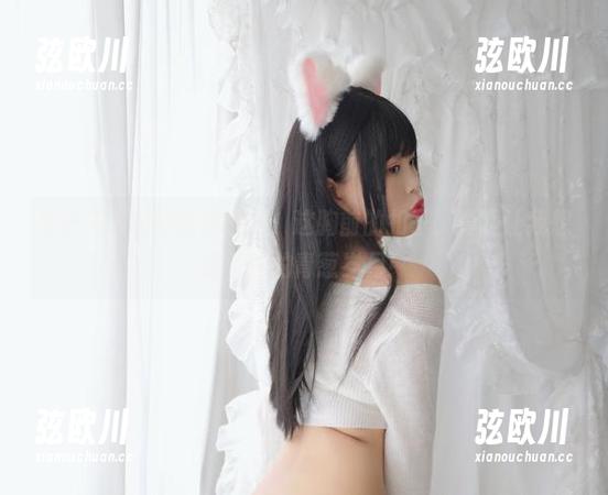 杏子夫人制服精选图库：这胸前的扣子，真是让我想起了我的青葱岁月！