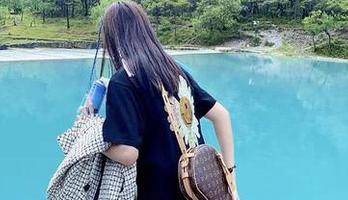 微密圈 - 福利无底线,跟着油亮的林子喵Lynne来一场写真之旅