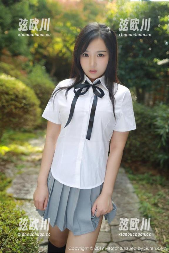 模范学院 - 最新写真出炉！萌琪琪Irene的泳衣到底让多少人心动？