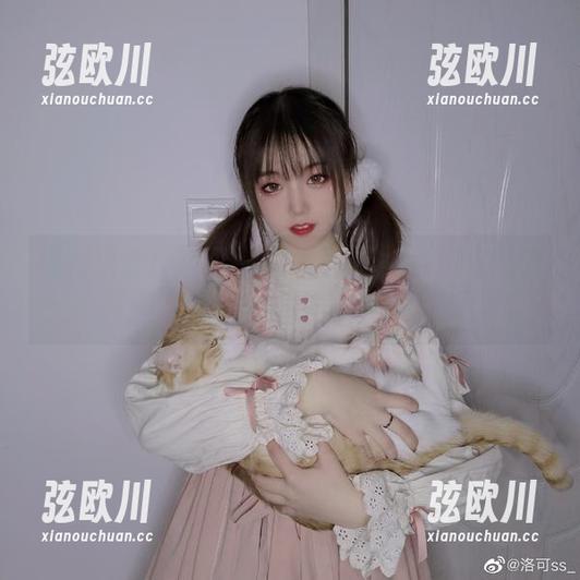 福利来袭！洛可ss皮衣作品，点燃你的时尚欲！