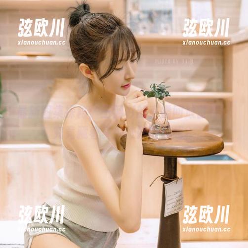 最新图集探秘：王羽杉的直播回放留存，究竟藏着多少微妙的情感？