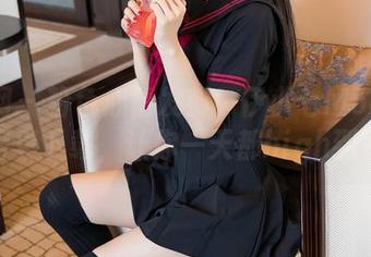 秀人网 - 粉色心情发射！伊小七MoMo全套写真下载，让你一天都high到飞！