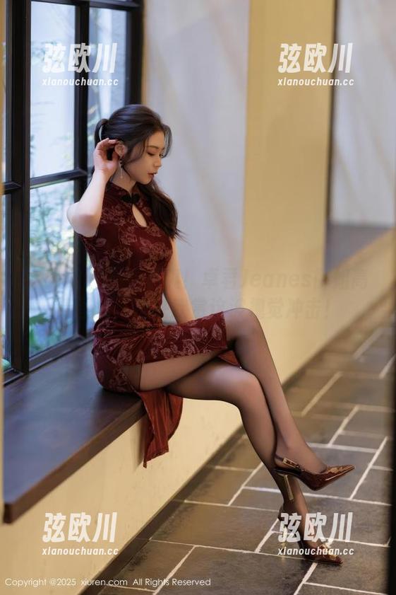 秀人网 - 不看不爽！卓君Jeanes御姐高清图集，快来欣赏这波视觉冲击！