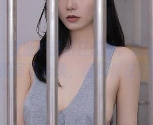 秀人网 - 江浙沪旅拍狂想曲：媛媛酱belle的写真合集，连风都在侧目