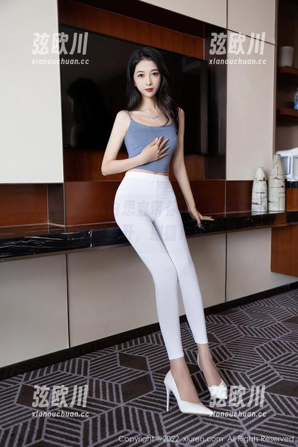 秀人网 - 小小白思宜带你飞，肉丝写真集资源全开，别错过哦！