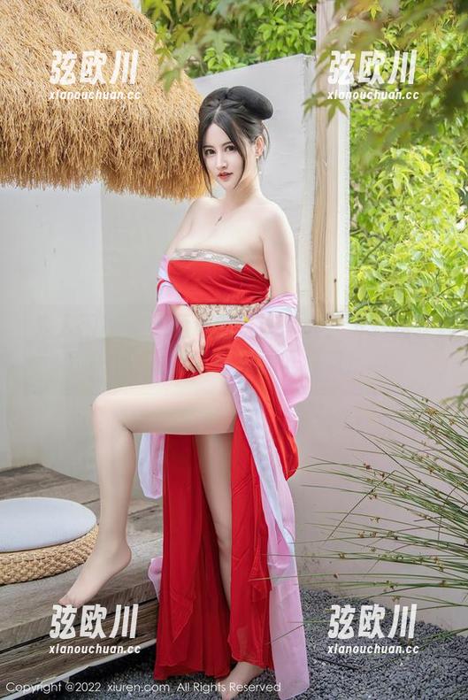 秀人网 - 是小逗逗的圣诞写真：下载这快乐，感觉人间只剩下狂欢！