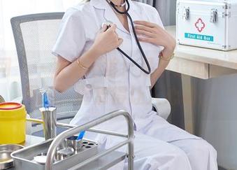 秀人网 - 一次看不够！是小逗逗女孩写真图包，调皮得让人心动。