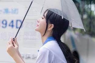 秀人网 - 草莓zz的夏天：高温高清图集，绝对让你感受一阵‘火热’！