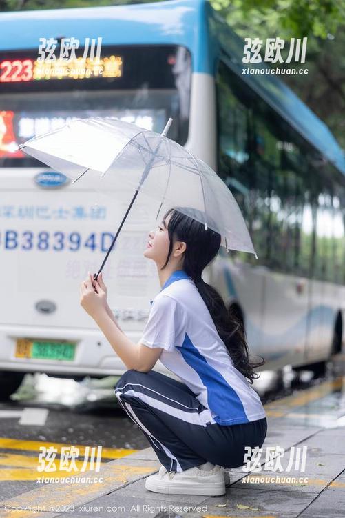秀人网-草莓zz 秀人网 - 草莓zz的夏天:高温高清图集,绝对让你感受一阵‘火热’!
