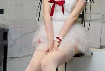 秀人网 - 藏在袜子里的故事——葛征Model最新棉袜合集，开心就好！