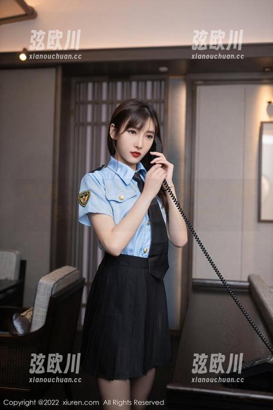 秀人网 - 三亚旅拍新作：软软Roro最新肉色吊裙图集，能不能再甜一点？
