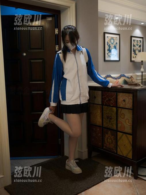 紧急企划 - 小婕那些水手服黑丝图包，越看越让人心痒痒的