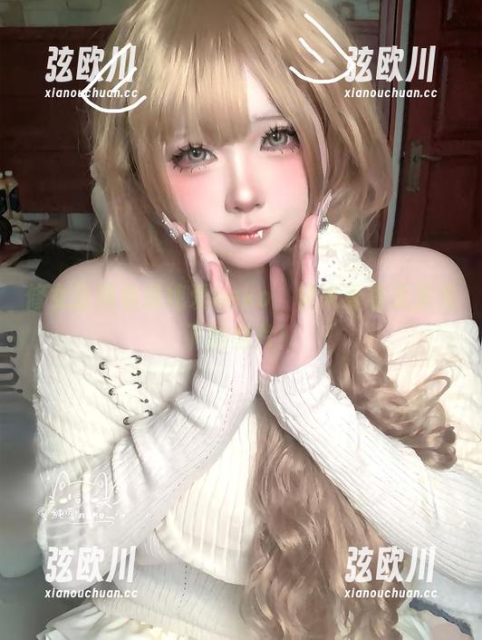 修女扮演者是纯爱neko，快来看看无圣光下的图片！